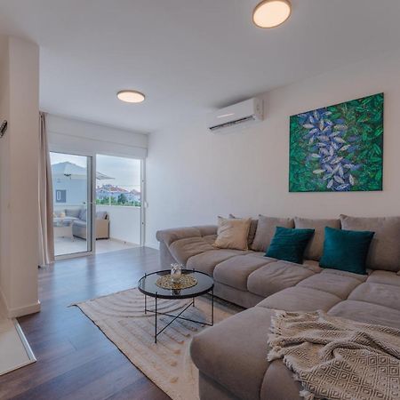 Apartment Glamorous Getaway ซาดาร์ ภายนอก รูปภาพ