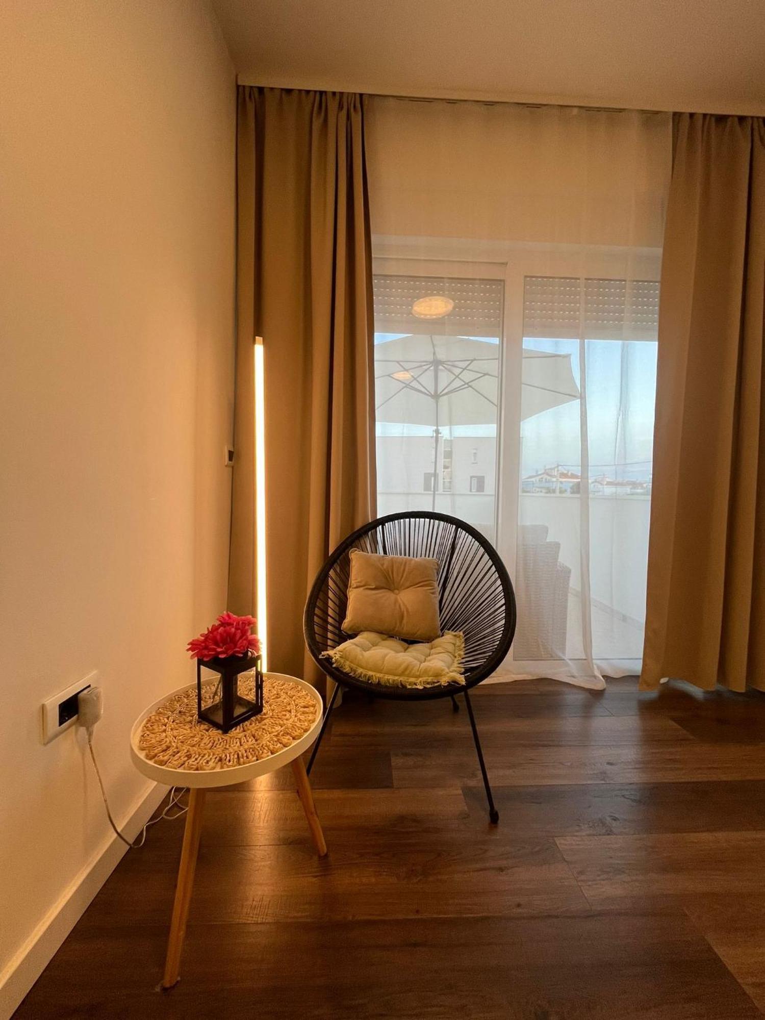 Apartment Glamorous Getaway ซาดาร์ ภายนอก รูปภาพ